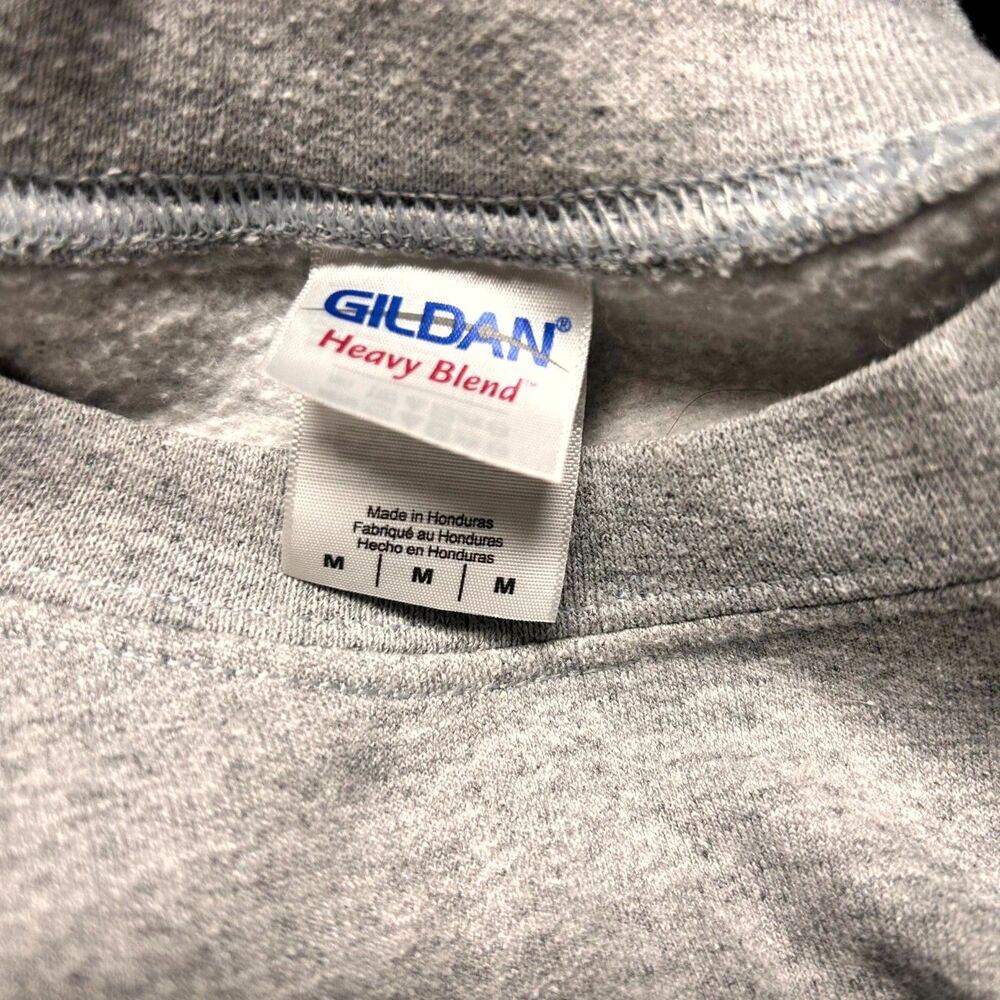 Gildan Heavy Blend Sweatshirt Womens M Gray Nap Queen Graphic Fleece Streetwear - Picture 5 of 8